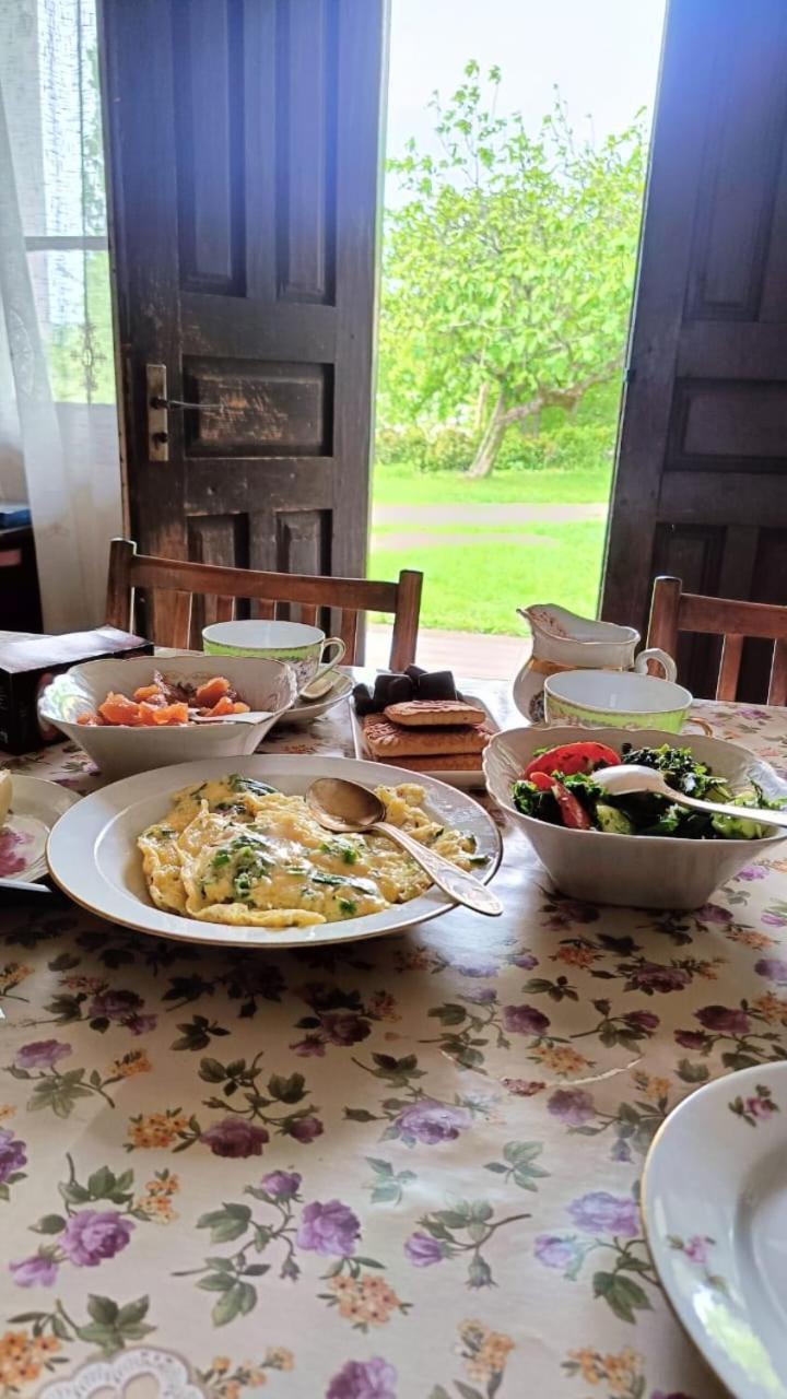 Guest House Knarik Jvari 외부 사진