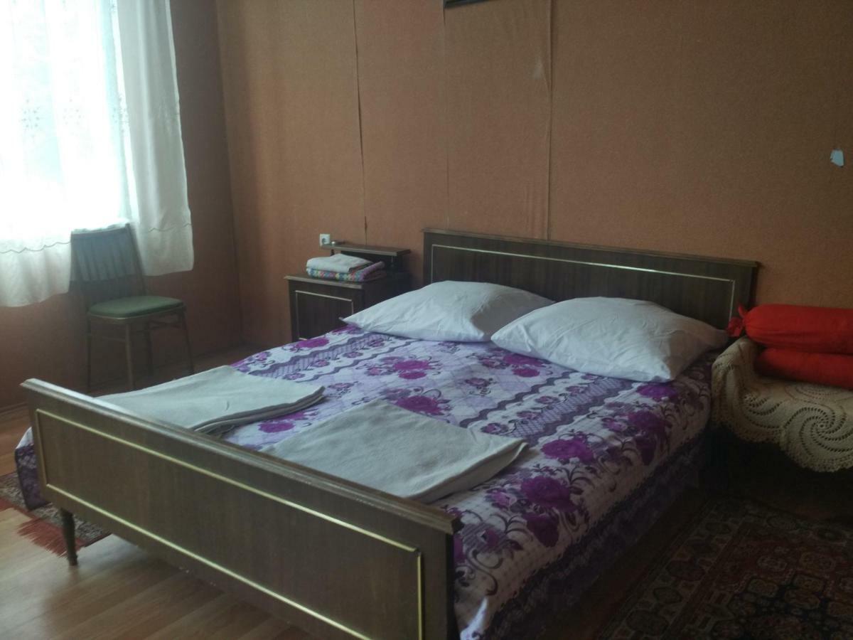 Guest House Knarik Jvari 외부 사진